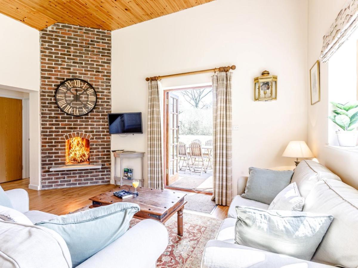 2 Bed In Dorchester 75243 Frampton  ภายนอก รูปภาพ