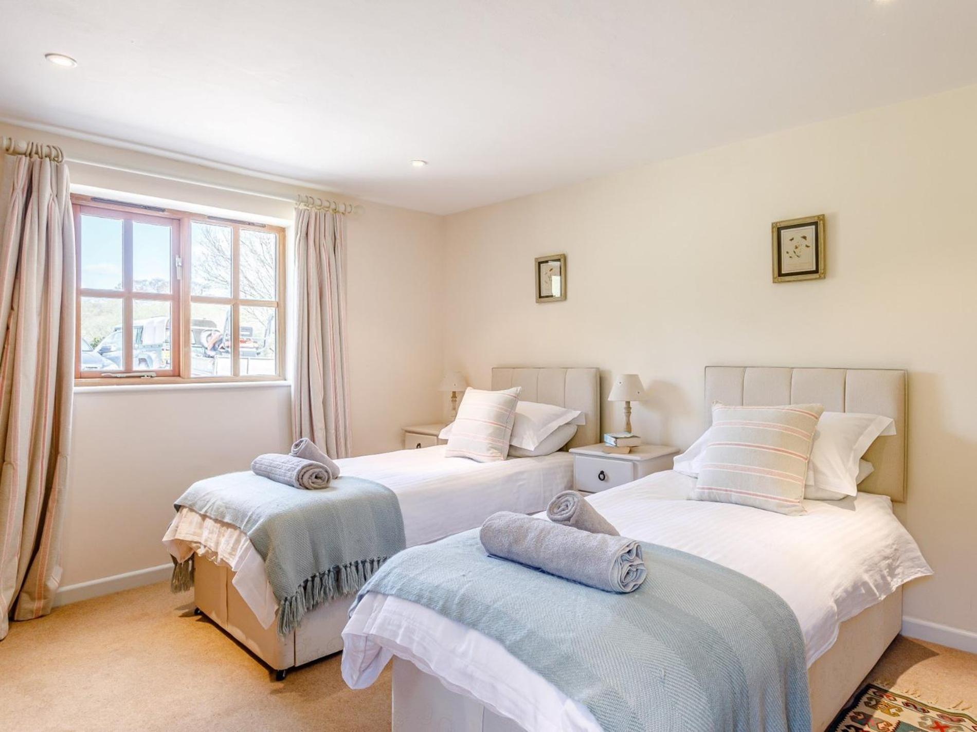 2 Bed In Dorchester 75243 Frampton  ภายนอก รูปภาพ