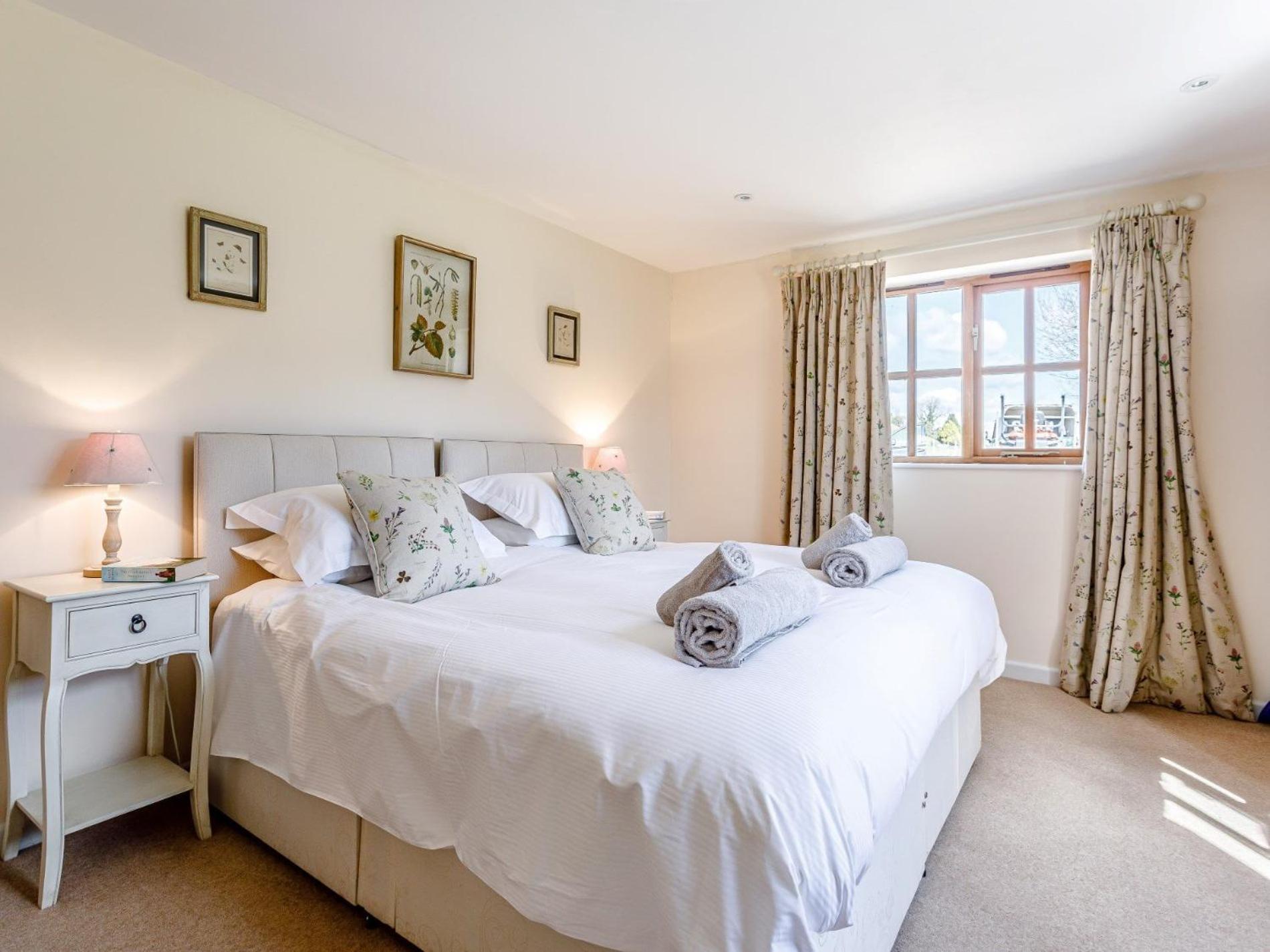 2 Bed In Dorchester 75243 Frampton  ภายนอก รูปภาพ